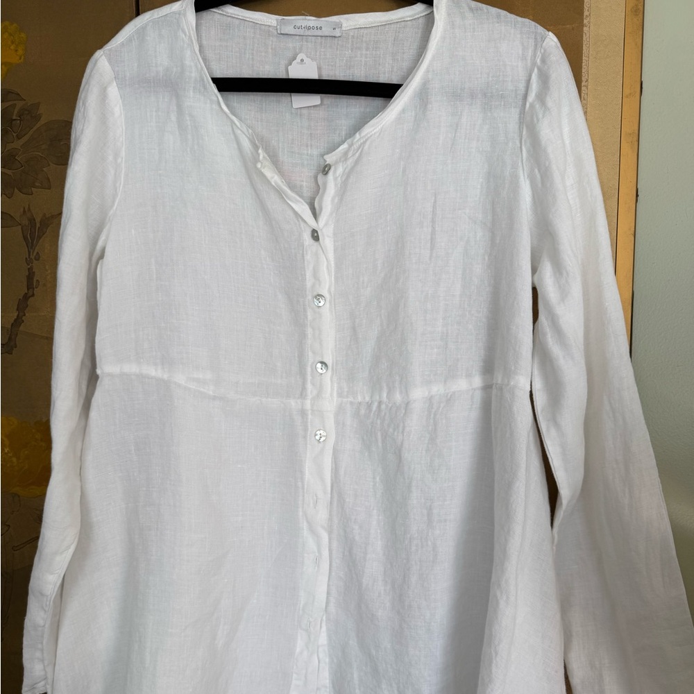 cut loose White Linen Button-Front Tunic